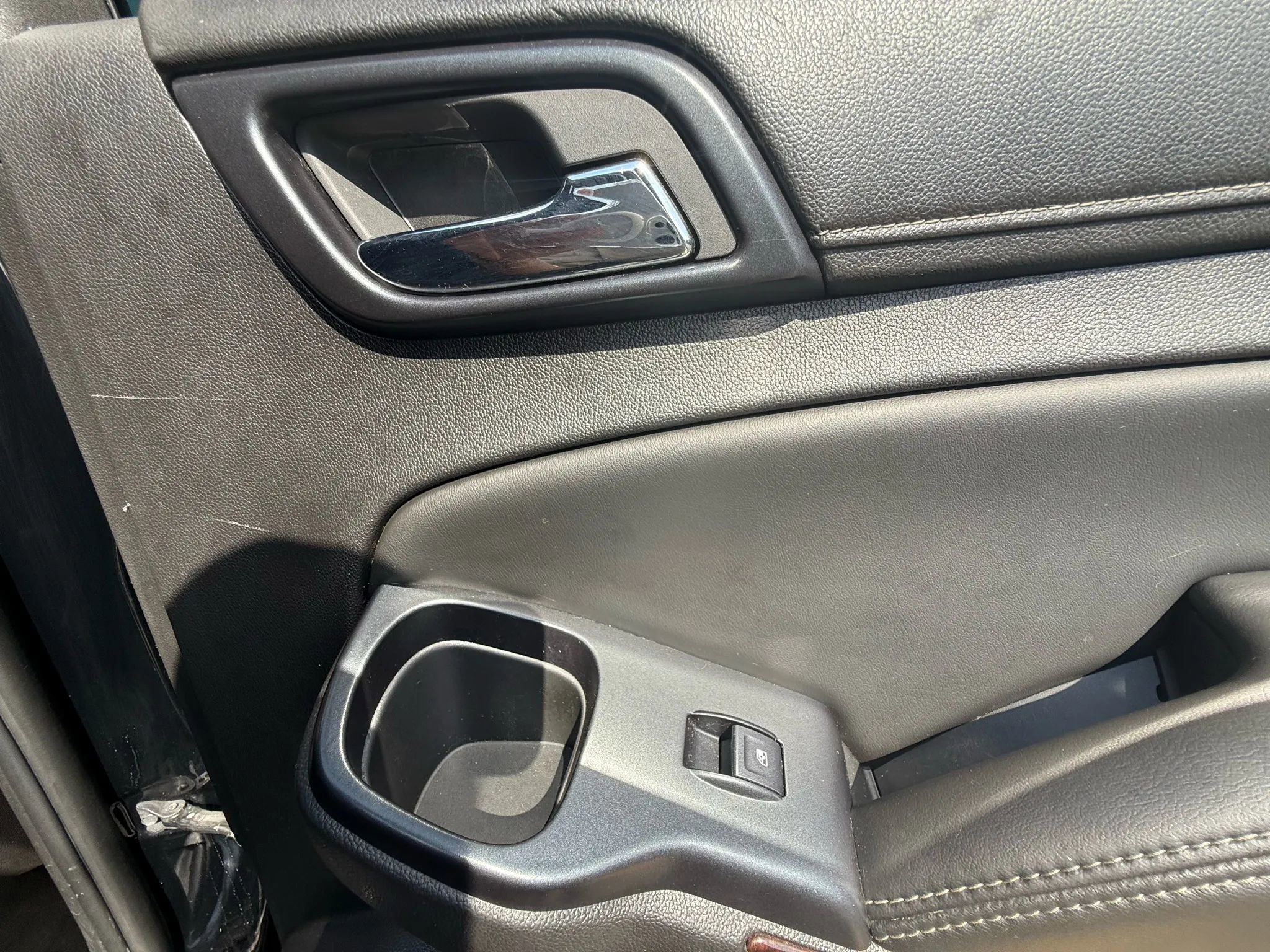 Used 2015 GMC Yukon SLT w/ HD Trailering Package image 33