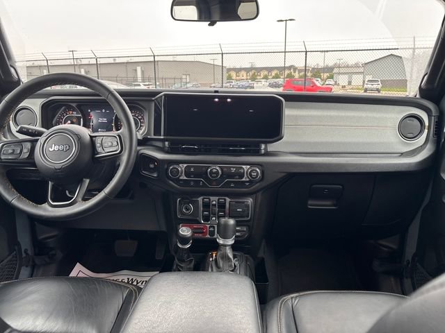 Used 2024 Jeep Gladiator Sport image 10