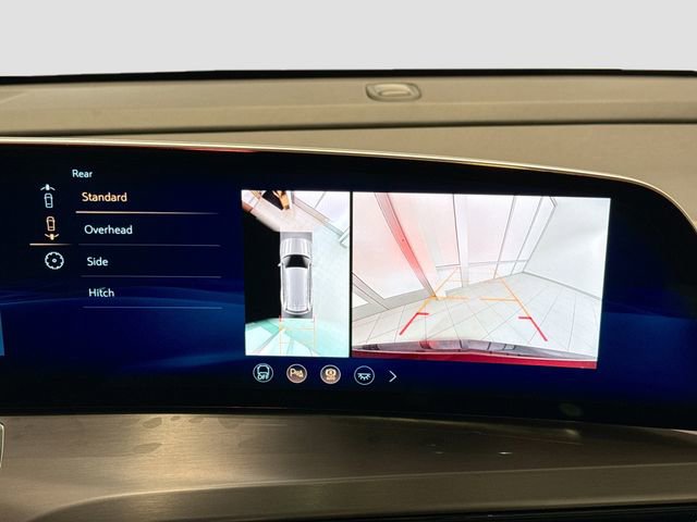 New 2026 Cadillac Vistiq Sport image 13