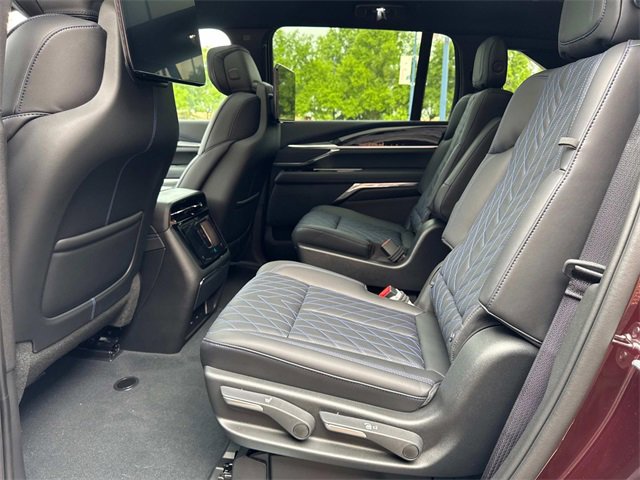 New 2026 Cadillac Escalade IQ Sport 1 w/ LPO, ONYX Package image 10
