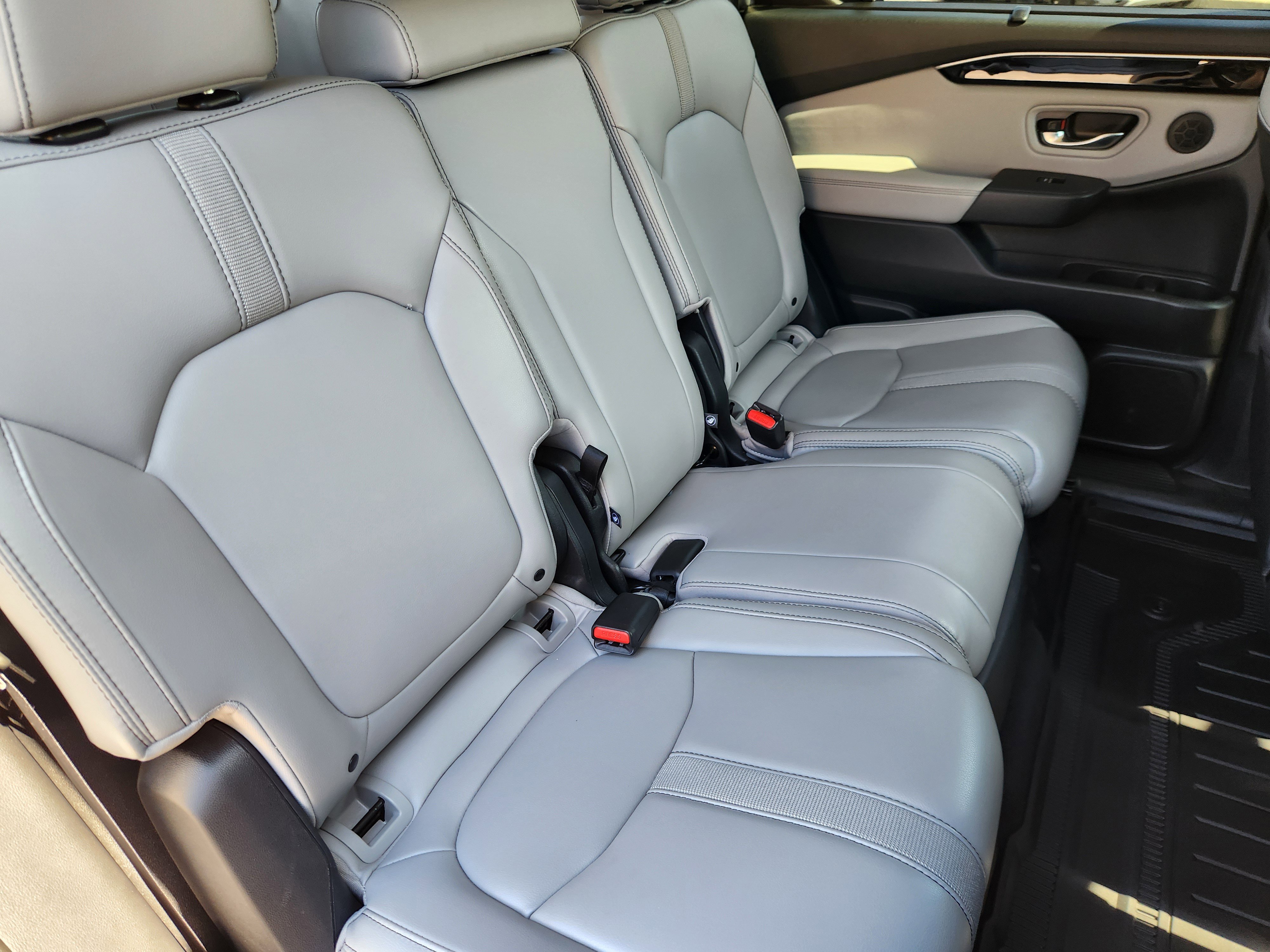 Used 2023 Honda Pilot EX-L image 16