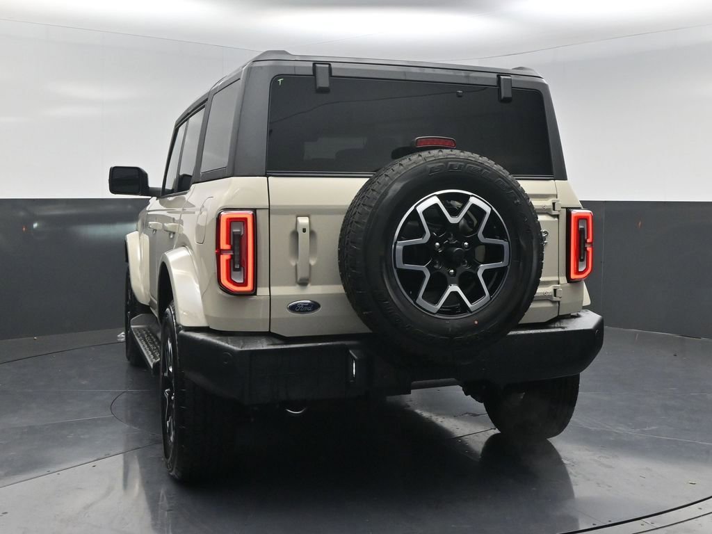 Used 2025 Ford Bronco Outer Banks image 17