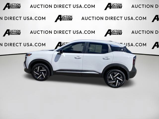 Used 2026 Nissan Kicks SV FWD image 3