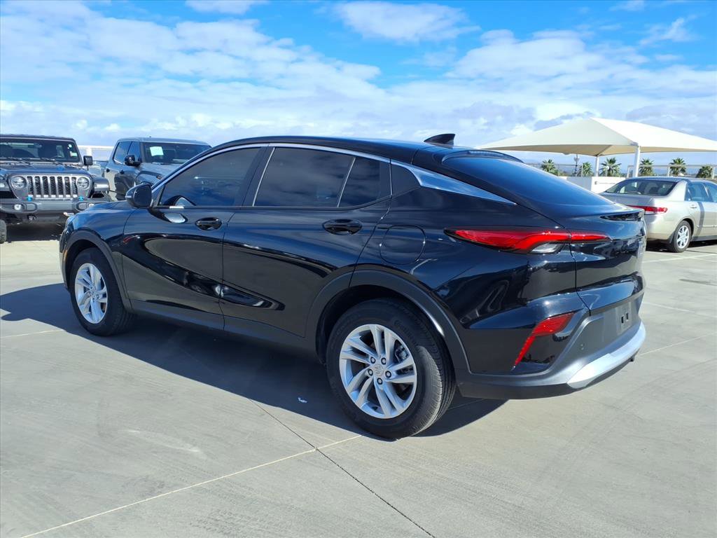 Used 2025 Buick Envista Preferred w/ Convenience II Package image 7