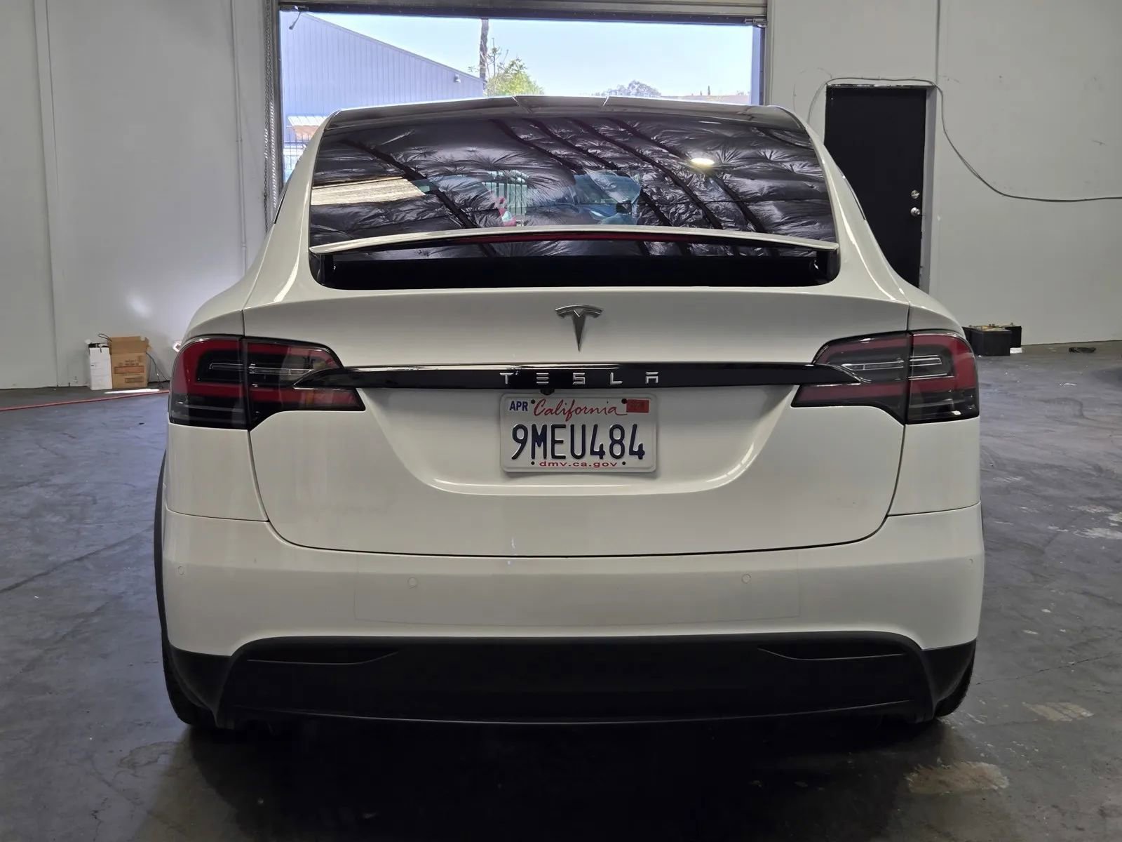 Used 2018 Tesla Model X image 3