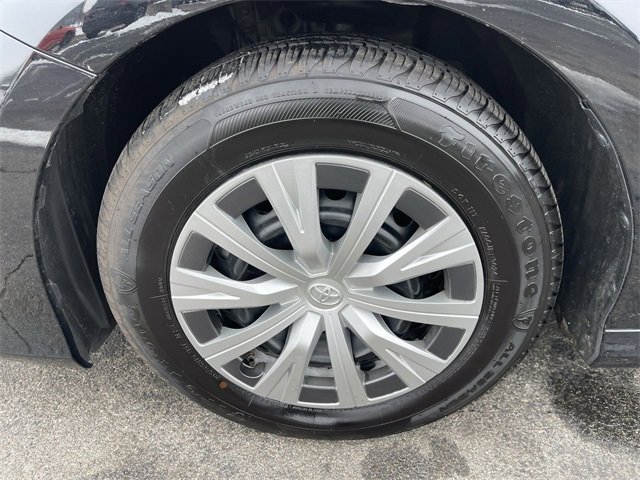 Used 2023 Toyota Camry LE image 10