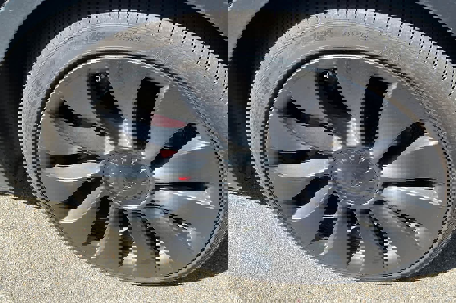 Used 2020 Tesla Model Y Performance image 15