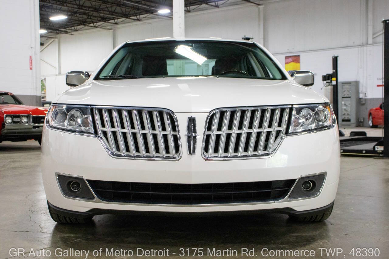 Used 2012 Lincoln MKZ FWD image 12