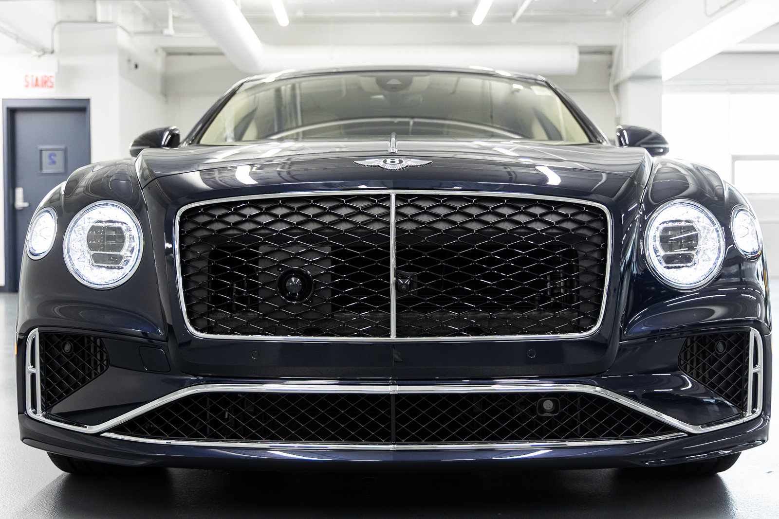 New 2026 Bentley Flying Spur Plug-In Hybrid AWD/4WD image 13