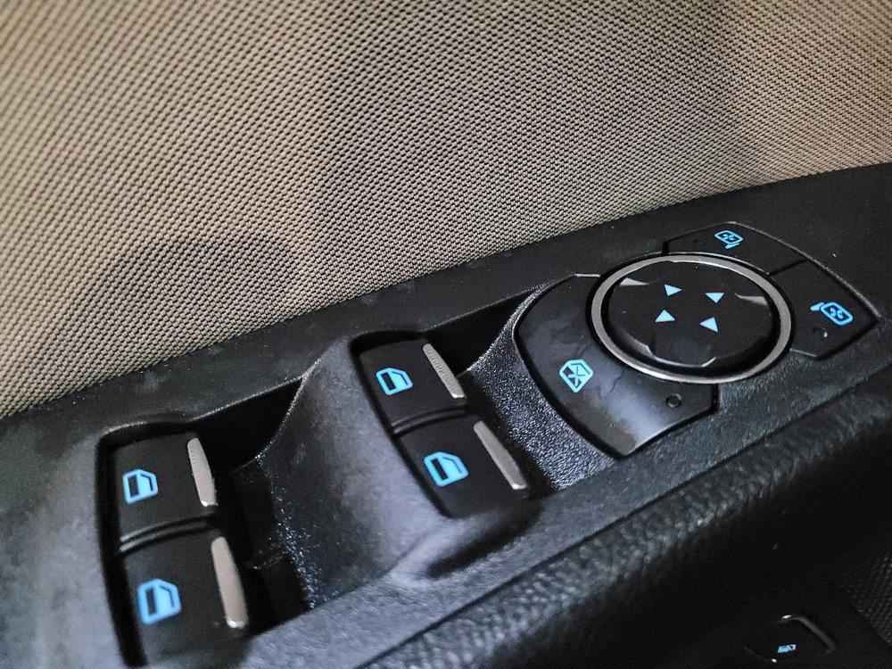 Used 2018 Ford Fusion S FWD image 27