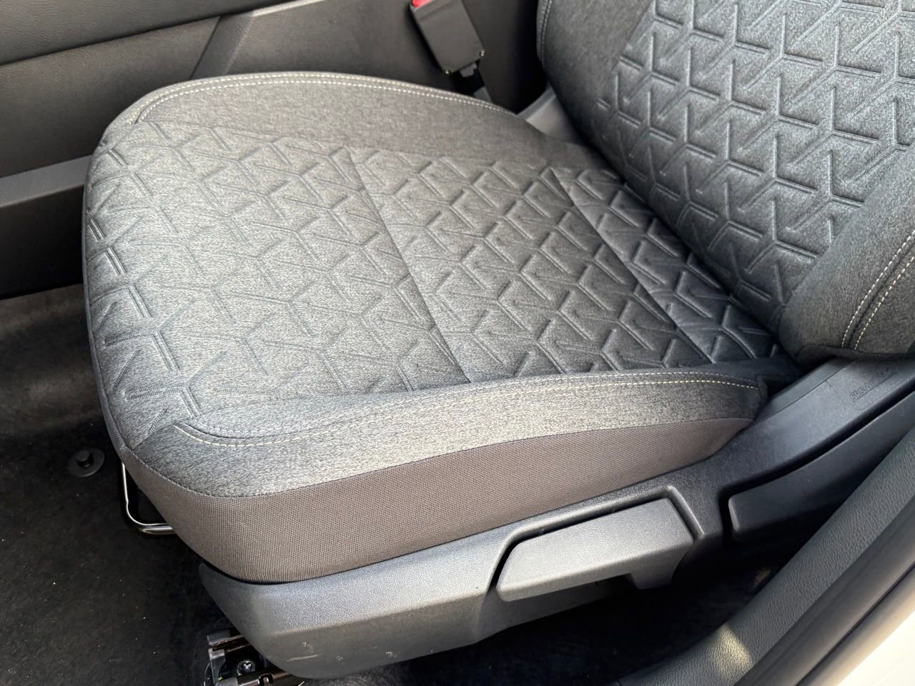 New 2026 Nissan Kicks SV w/ SV Premium Package FWD image 19