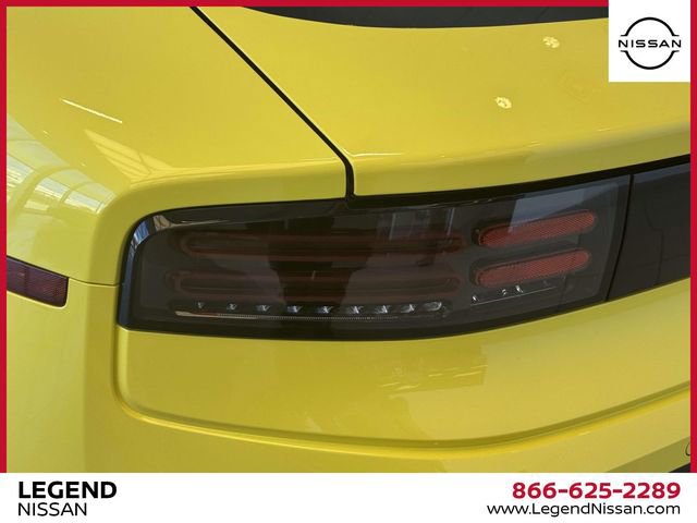 Used 2024 Nissan Z Sport w/ Floor Mat Package image 11