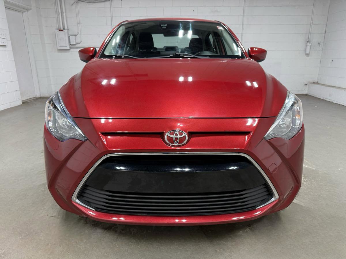 Used 2017 Toyota Yaris iA image 2