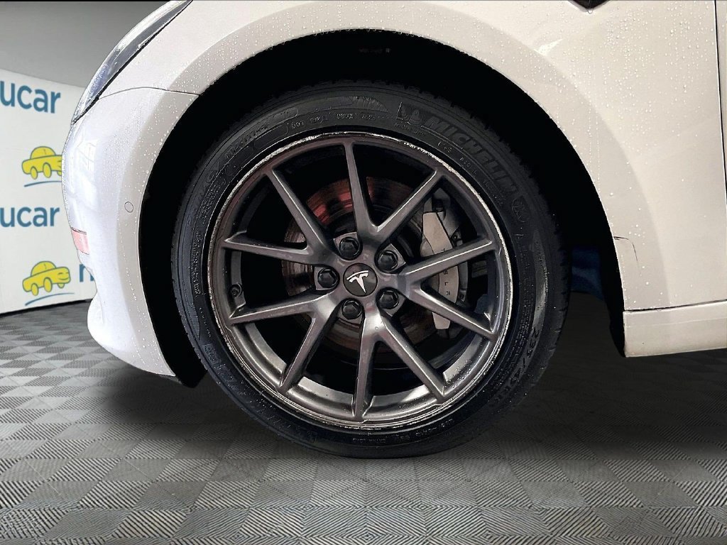 Used 2022 Tesla Model 3 Long Range AWD/4WD image 7