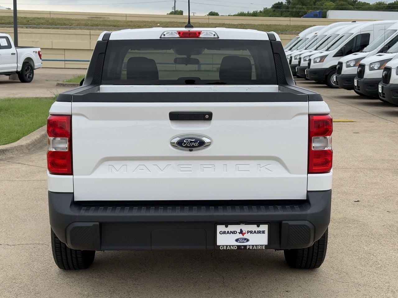 Used 2022 Ford Maverick XL FWD image 7