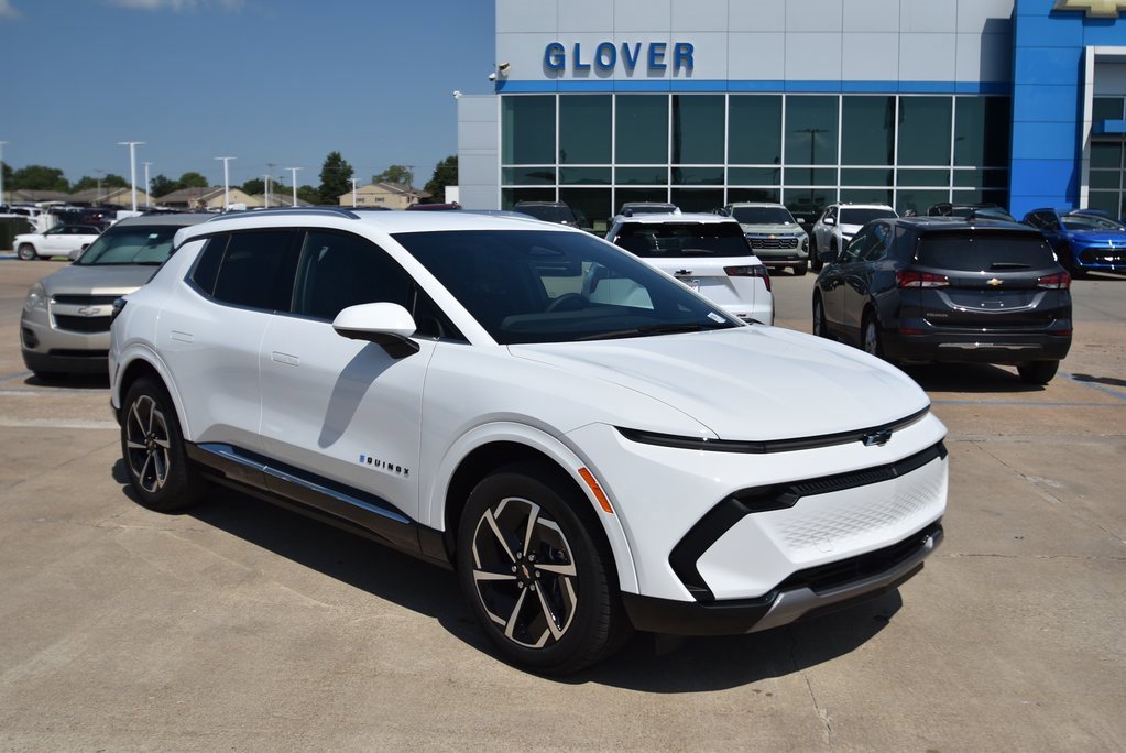 New 2025 Chevrolet Equinox EV LT image 1