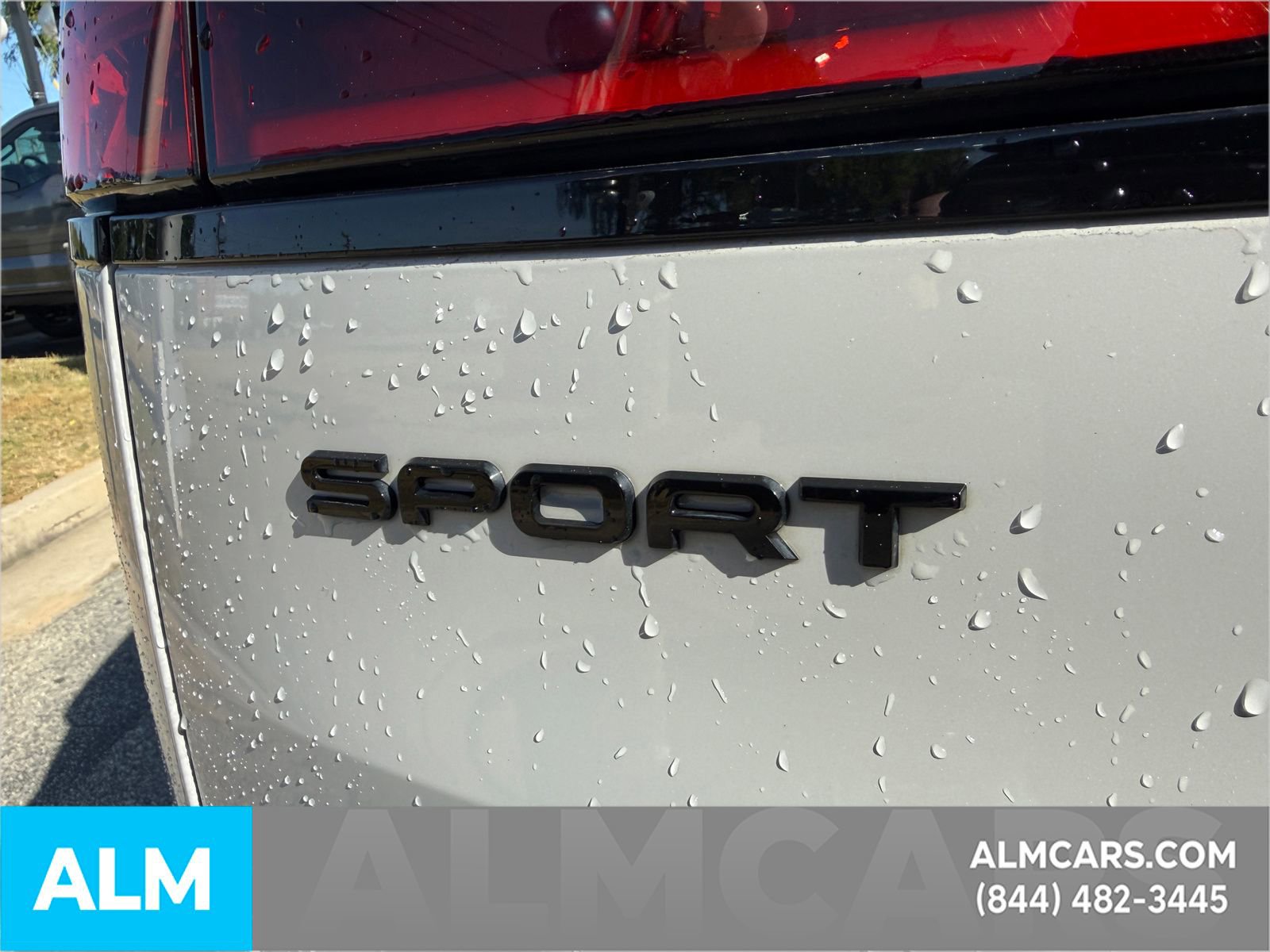 Used 2023 Land Rover Range Rover Sport SE Dynamic image 8