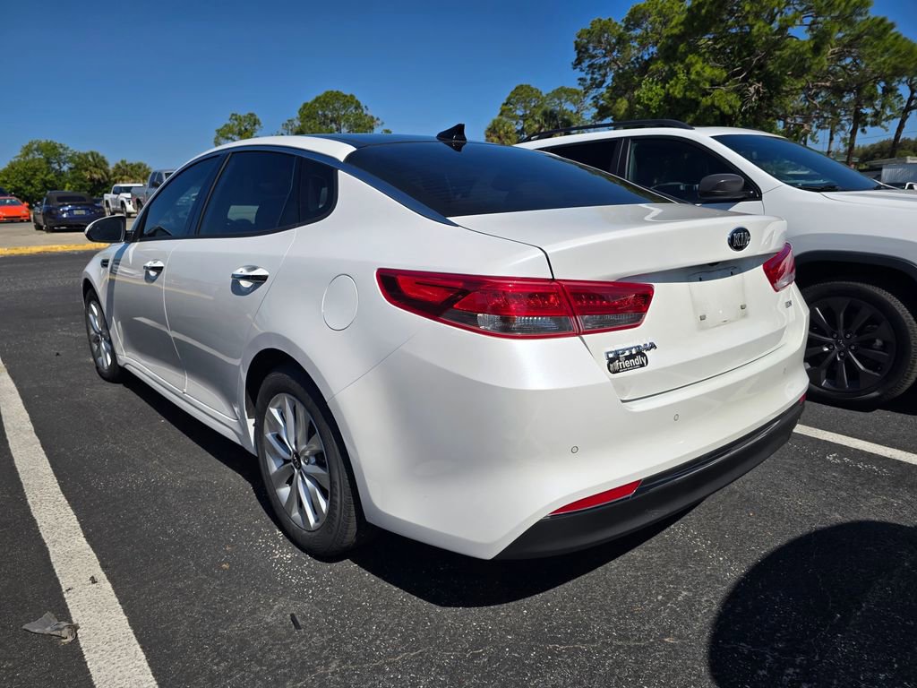 Used 2018 Kia Optima EX w/ Technology Package FWD image 8