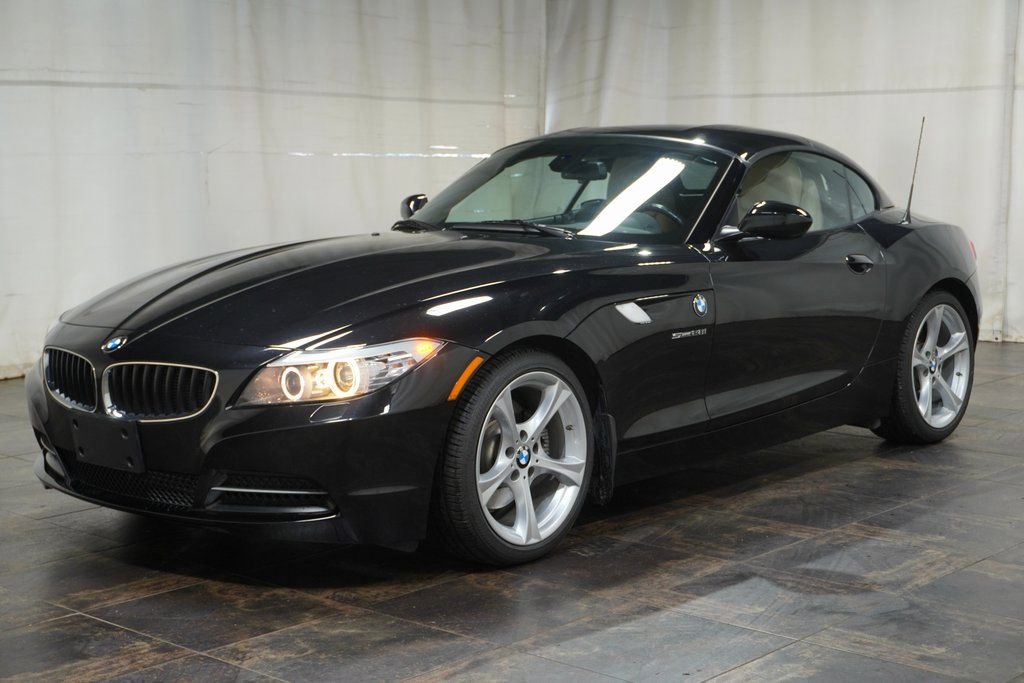 Used 2013 BMW Z4 sDrive28i image 2