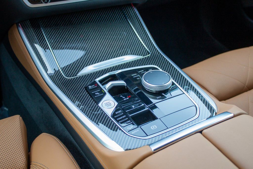 Used 2025 BMW X5 M60i w/ Climate Comfort Package image 21