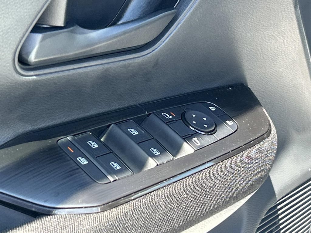 New 2026 Nissan Kicks S FWD image 17