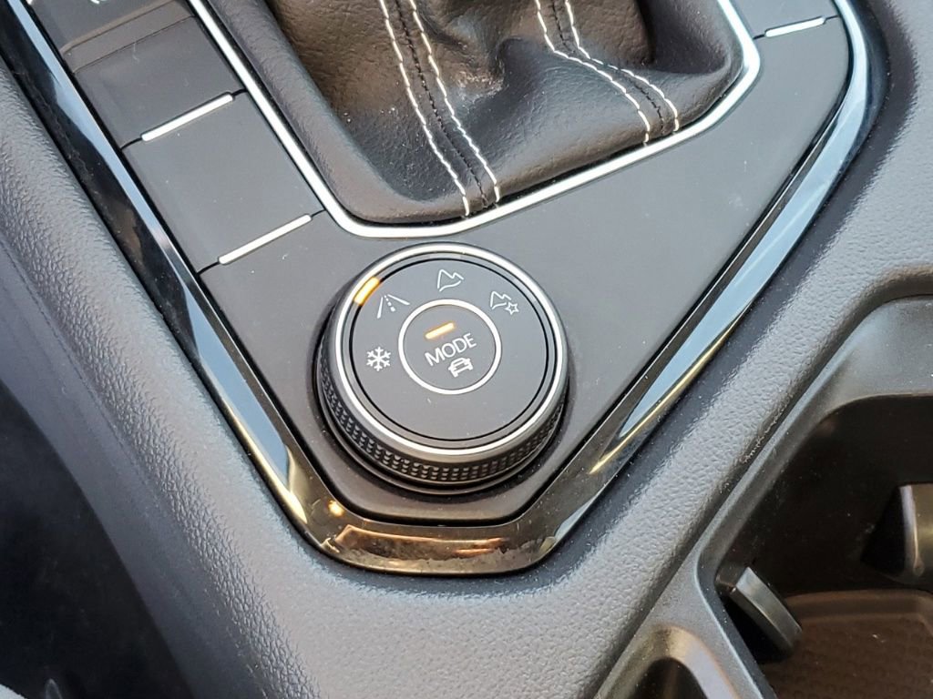 Used 2024 Volkswagen Taos S image 25