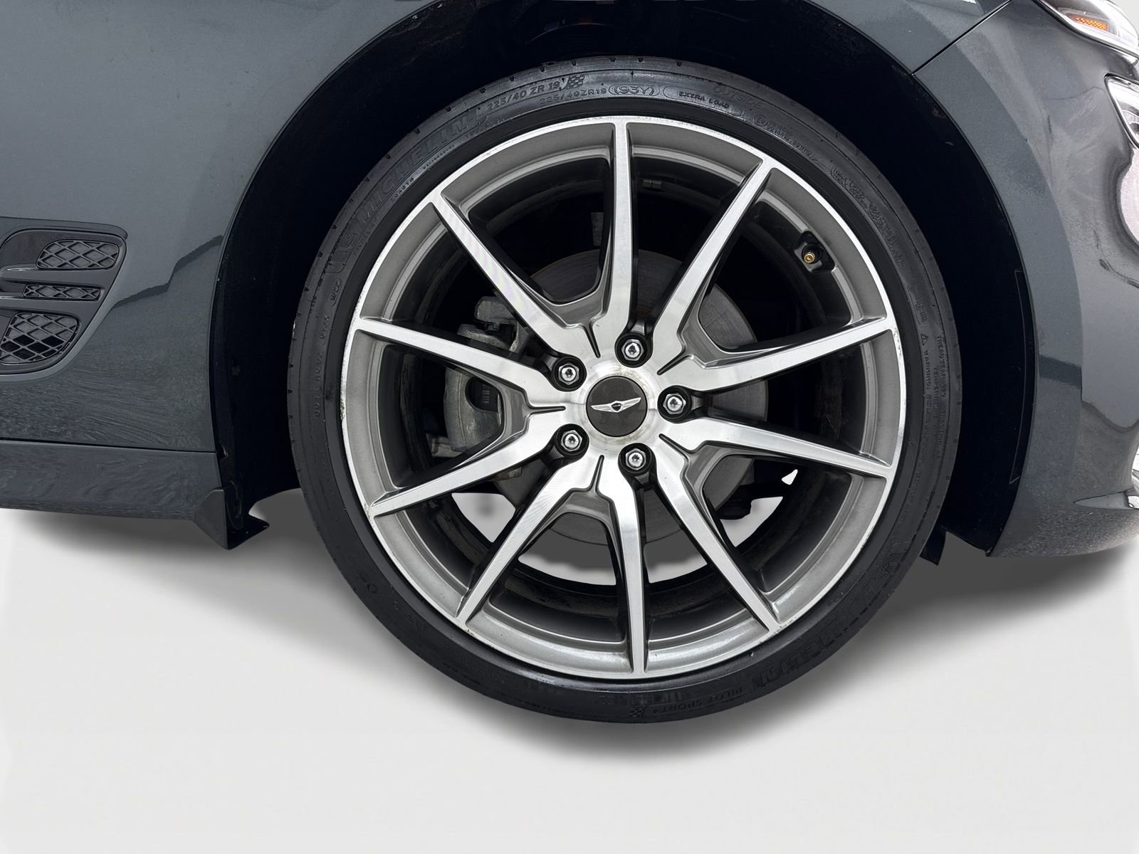 Used 2023 Genesis G70 2.0T image 51