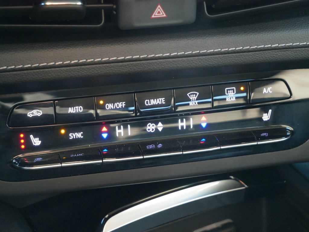 Used 2021 Buick Envision Essence image 26