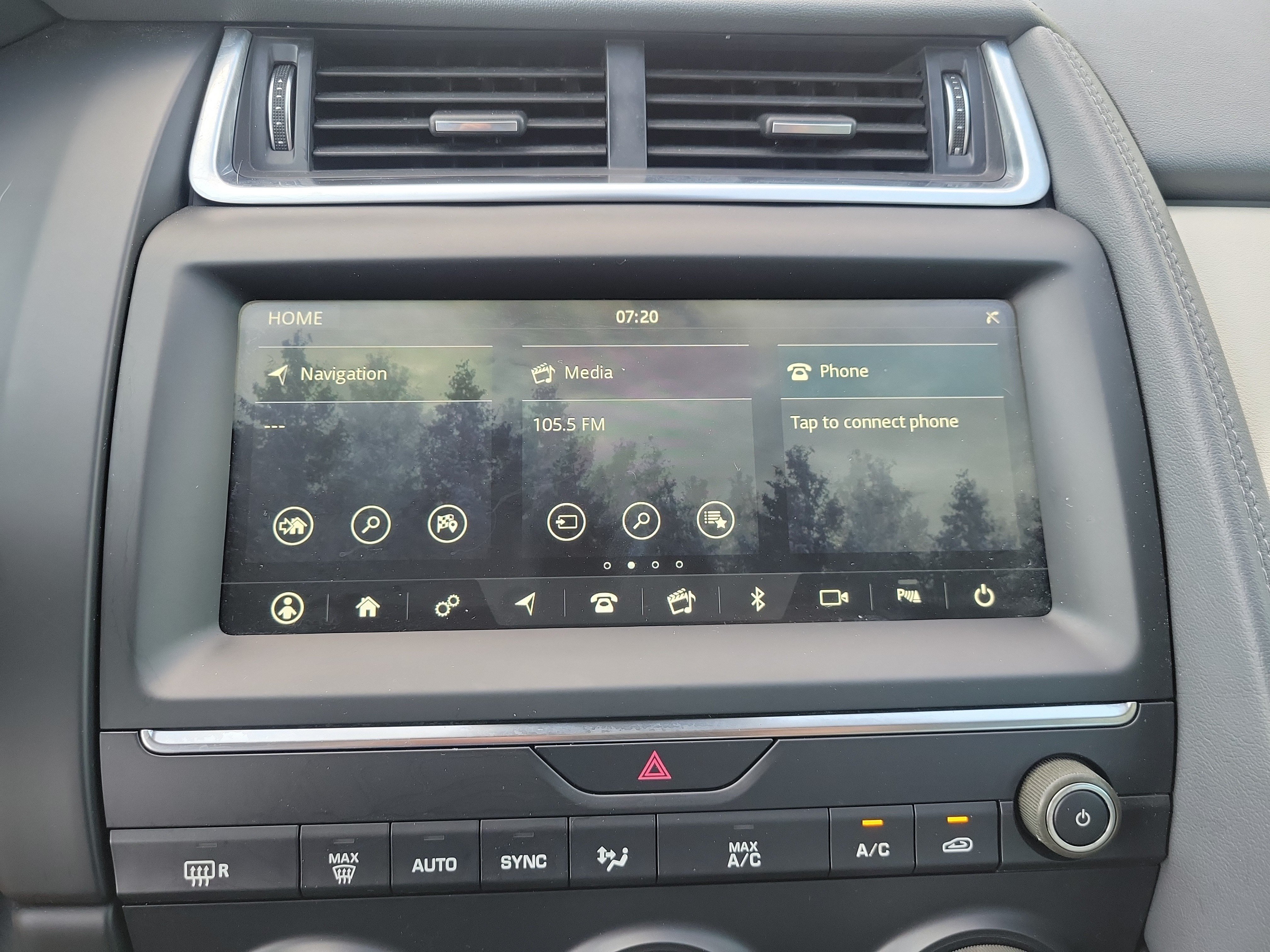 Used 2019 Jaguar E-PACE S AWD/4WD image 15