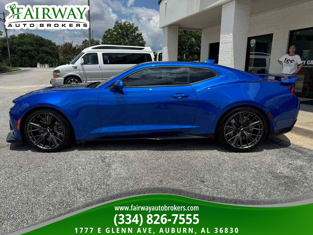 Used 2018 Chevrolet Camaro ZL1 RWD image 9