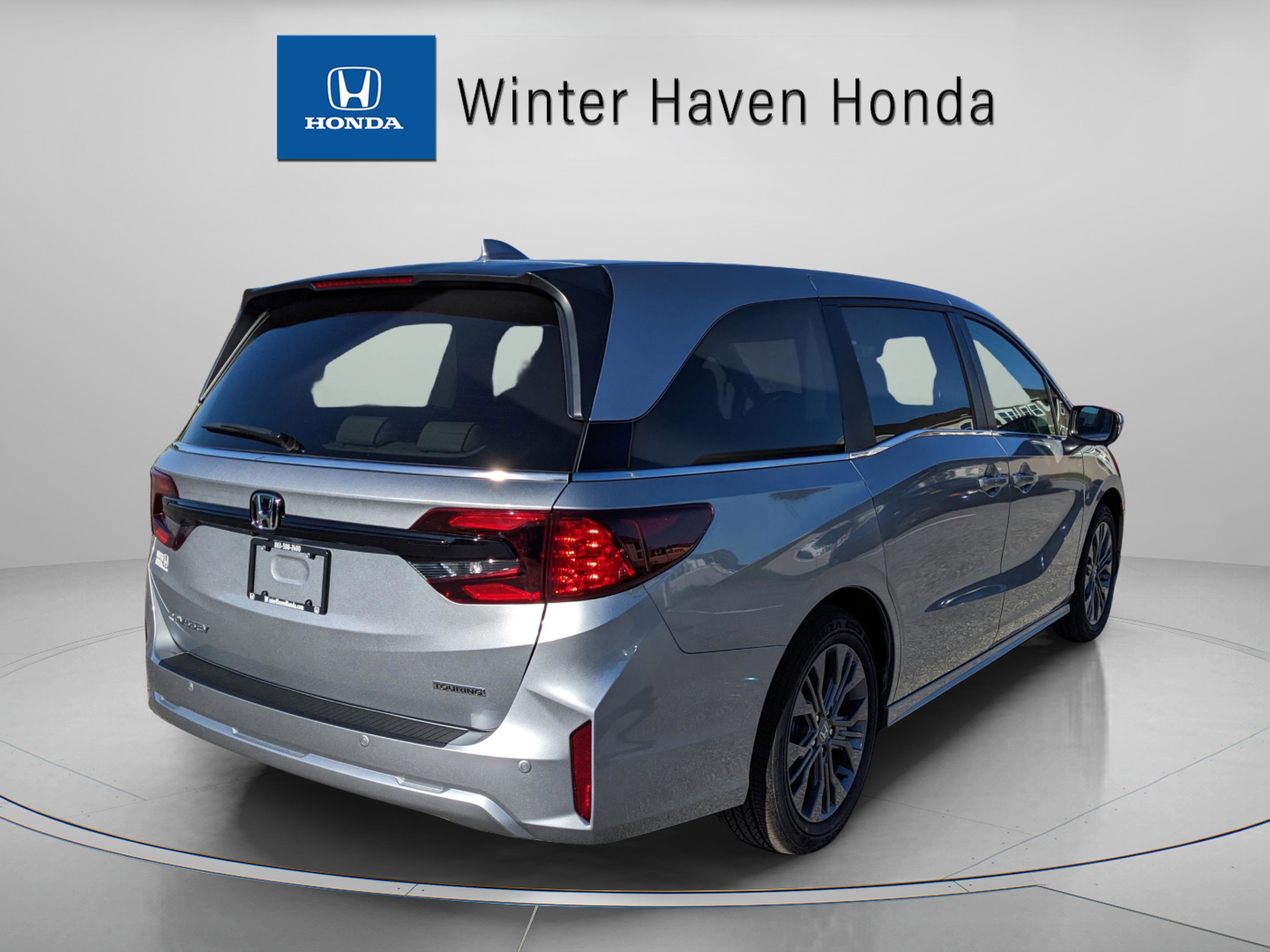New 2026 Honda Odyssey Touring image 7