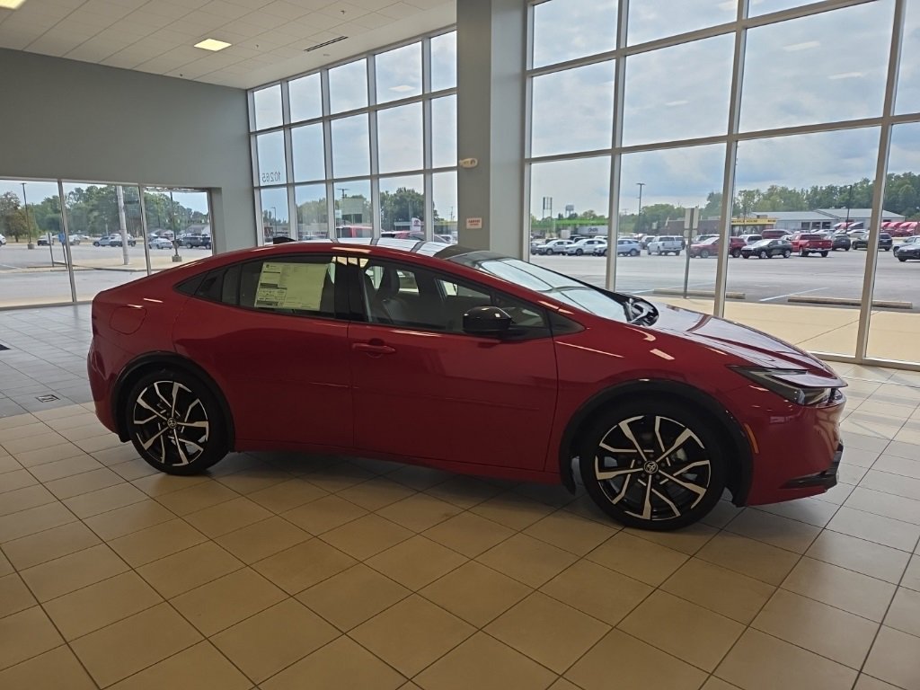 New 2026 Toyota Prius Plug-In Hybrid image 5