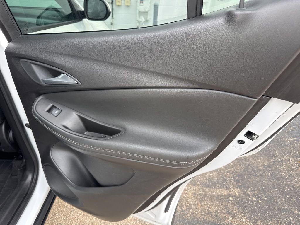Certified 2020 Buick Encore GX Essence FWD image 43