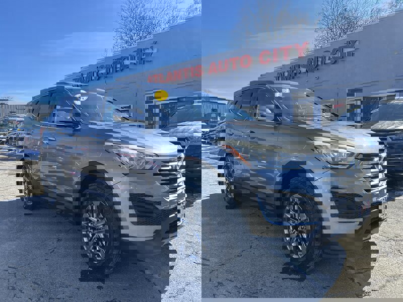 Used 2016 Hyundai Santa Fe Sport image 3