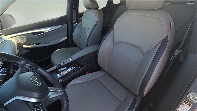 Used 2023 INFINITI QX50 Sensory w/ Accent Package image 18