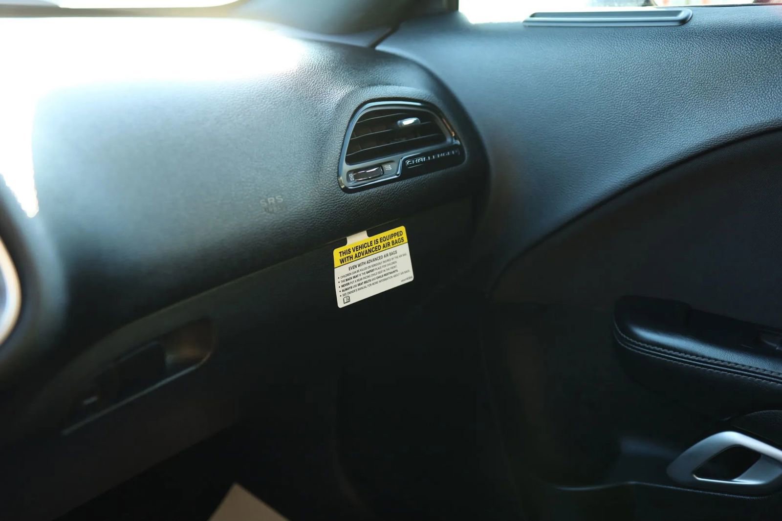 Used 2016 Dodge Challenger R/T w/ Blacktop Package image 30