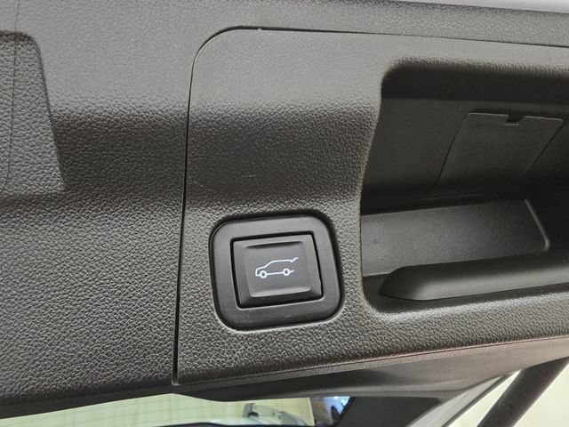 Used 2022 GMC Acadia AT4 w/ Trailering Package AWD/4WD image 34