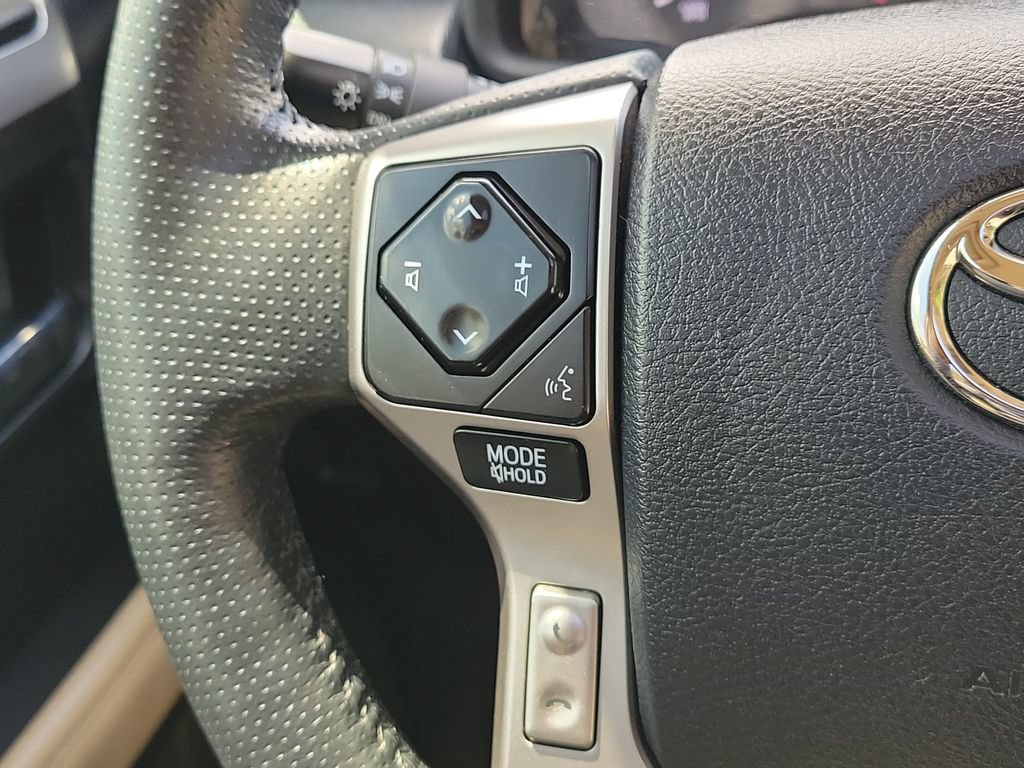 Used 2024 Toyota 4Runner SR5 Premium w/ Moonroof Package AWD/4WD image 10