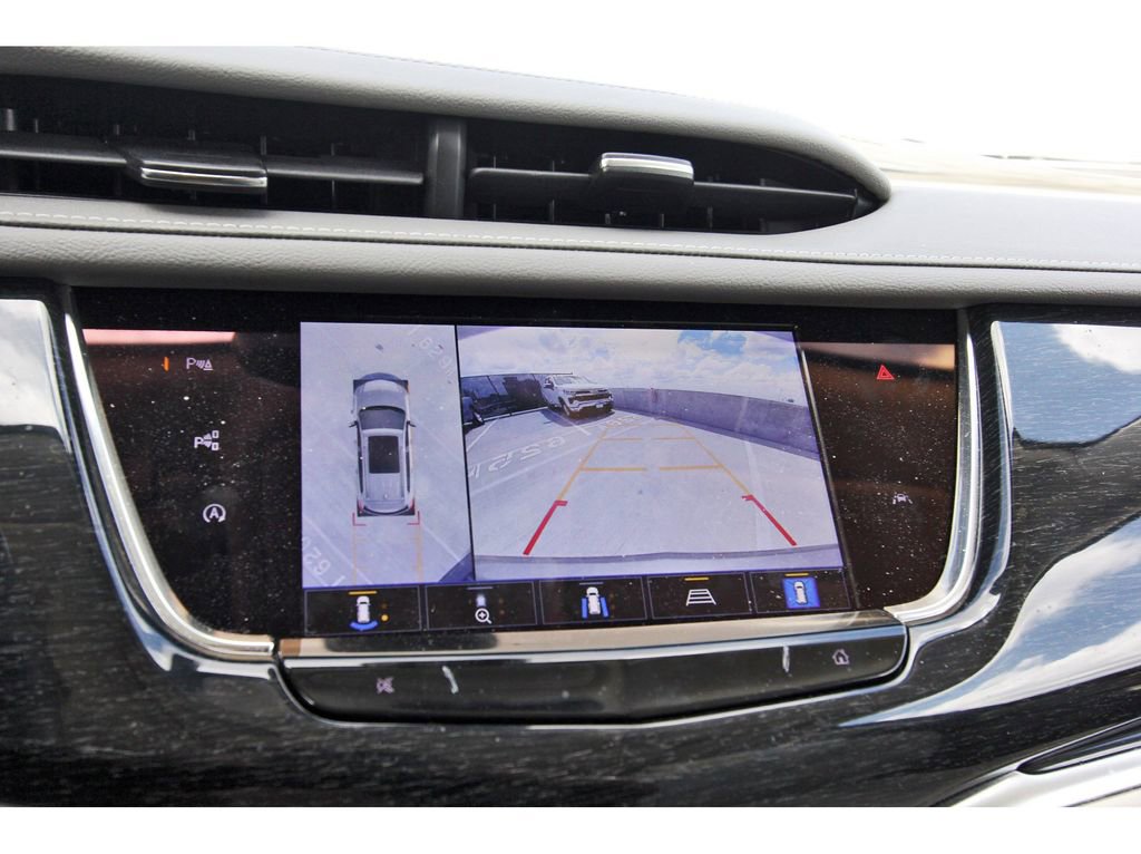 Used 2022 Cadillac XT6 Premium Luxury w/ Technology Package image 23