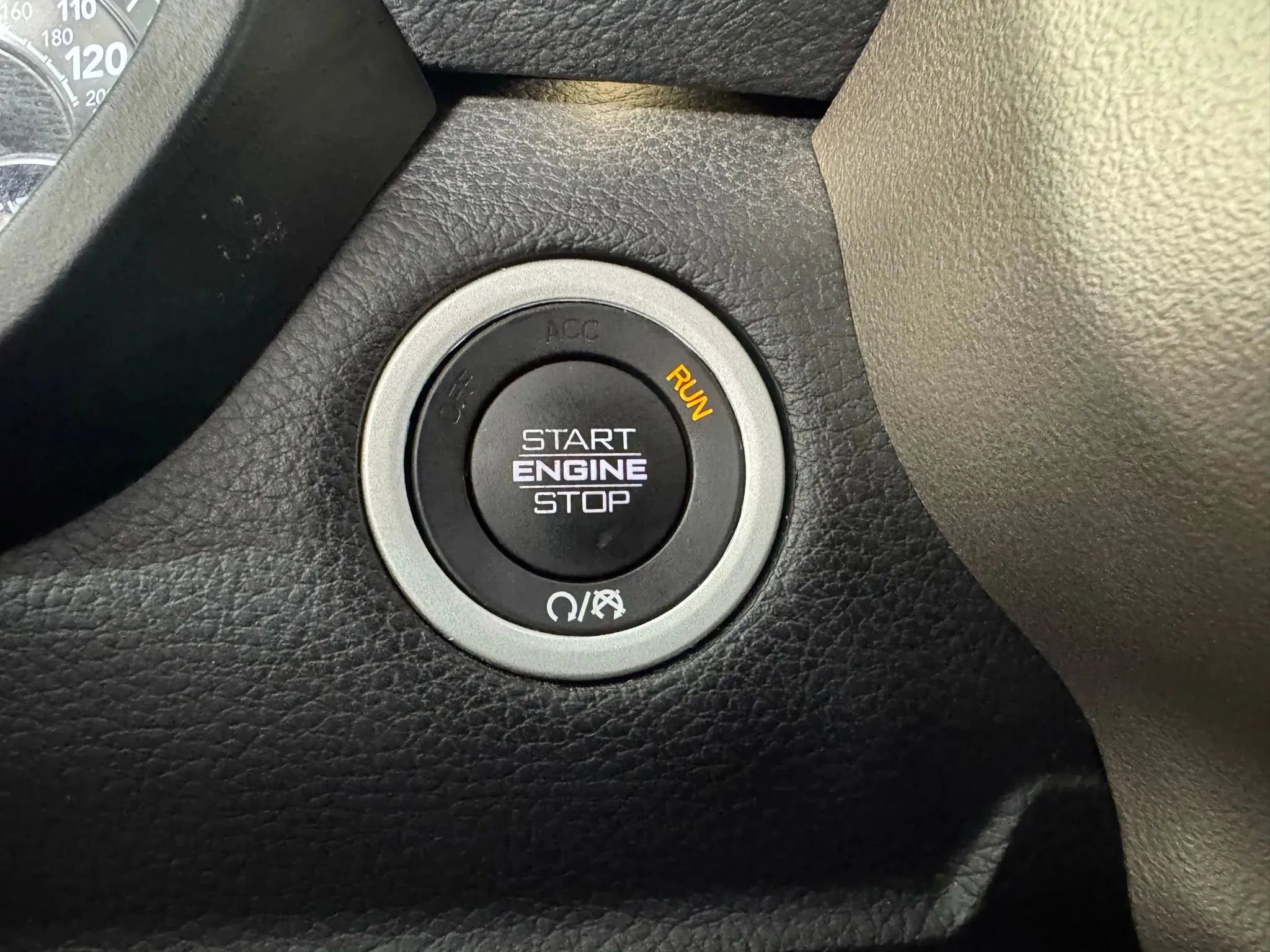 Used 2020 RAM 1500 Laramie image 17