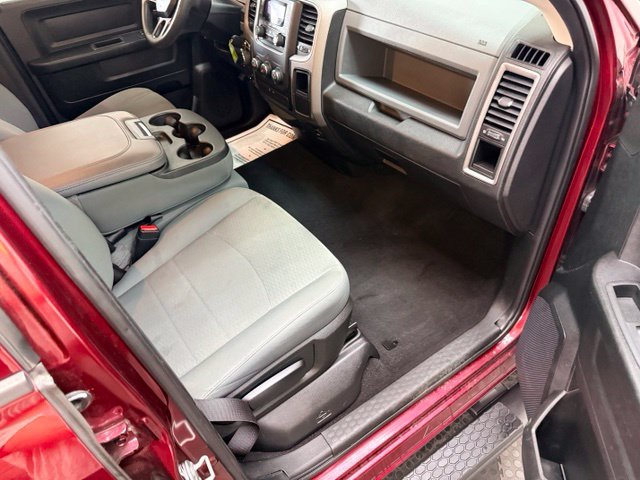 Used 2018 RAM 1500 Express AWD/4WD image 29