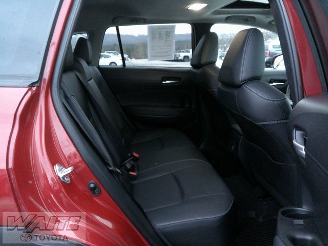 Used 2023 Toyota Corolla Cross XLE image 25