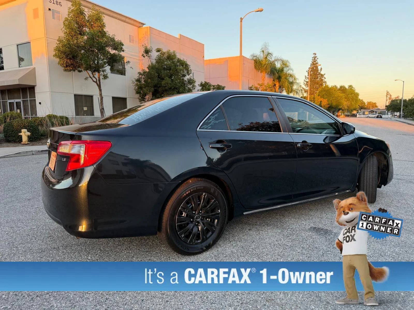 Used 2014 Toyota Camry LE FWD image 15