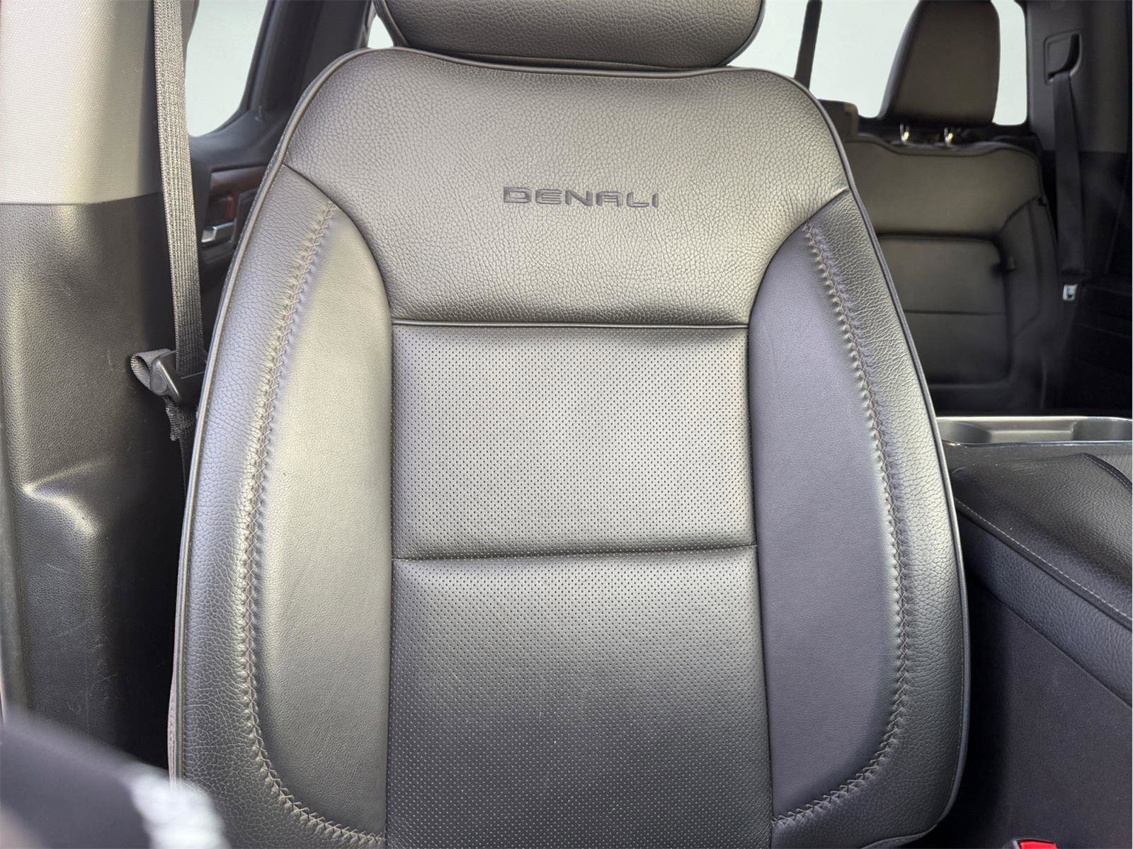 Used 2023 GMC Sierra 1500 Denali w/ Technology Package image 35