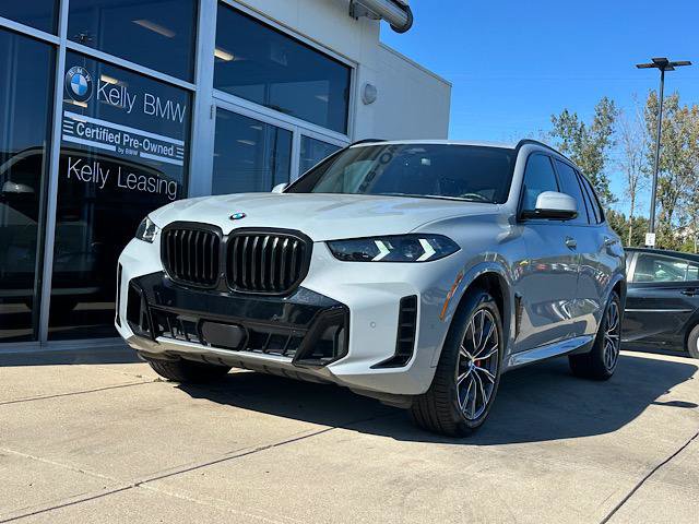 Used 2025 BMW X5 xDrive40i AWD/4WD image 3