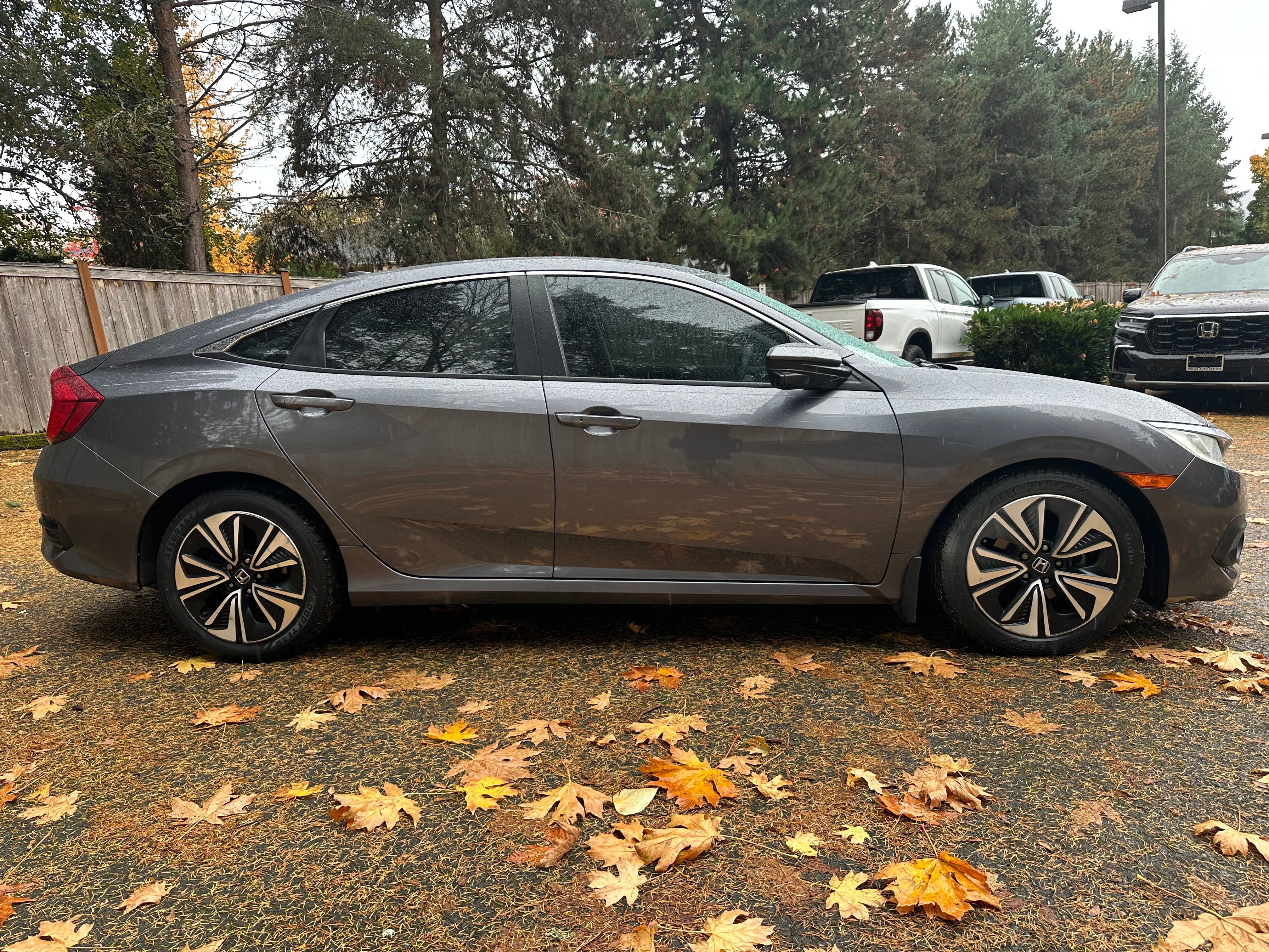 Used 2017 Honda Civic EX-T image 8