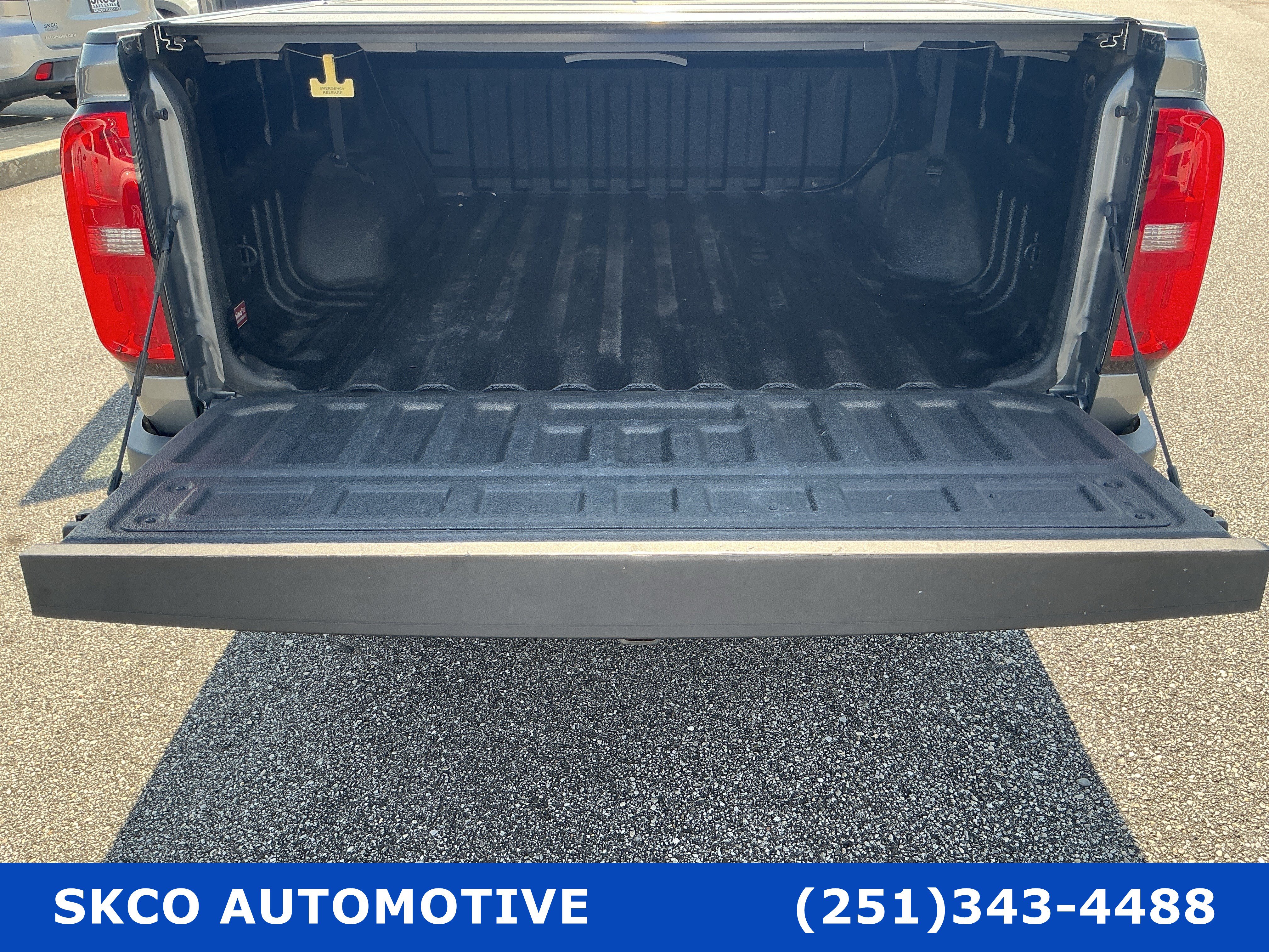 Used 2020 Chevrolet Colorado W/T w/ WT Convenience Package RWD image 21