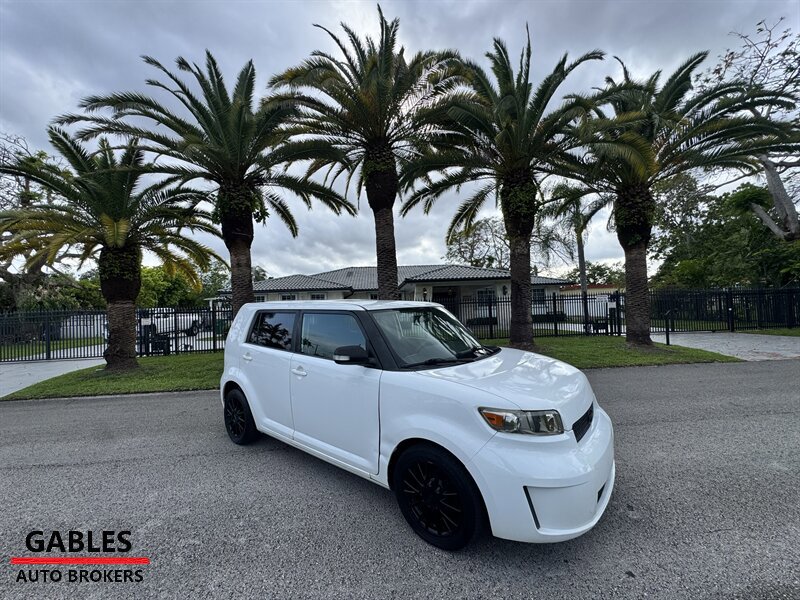 Used 2009 Scion xB FWD image 4