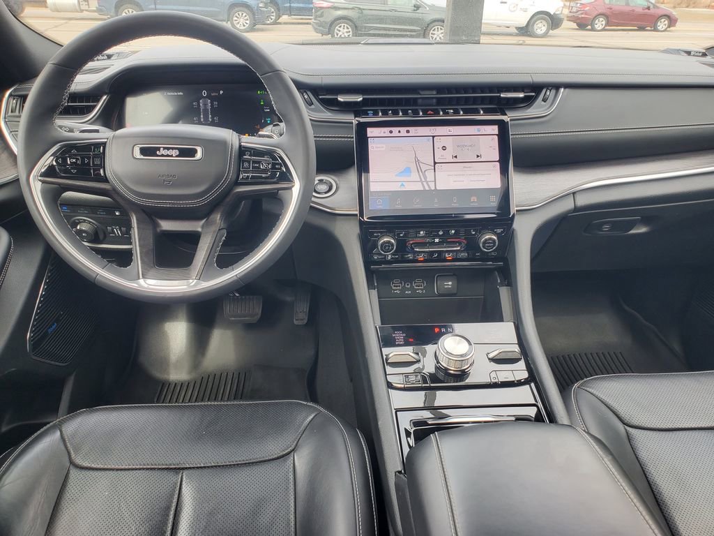 Used 2022 Jeep Grand Cherokee Overland image 30