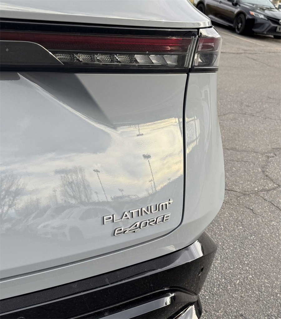 Used 2023 Nissan Ariya image 8